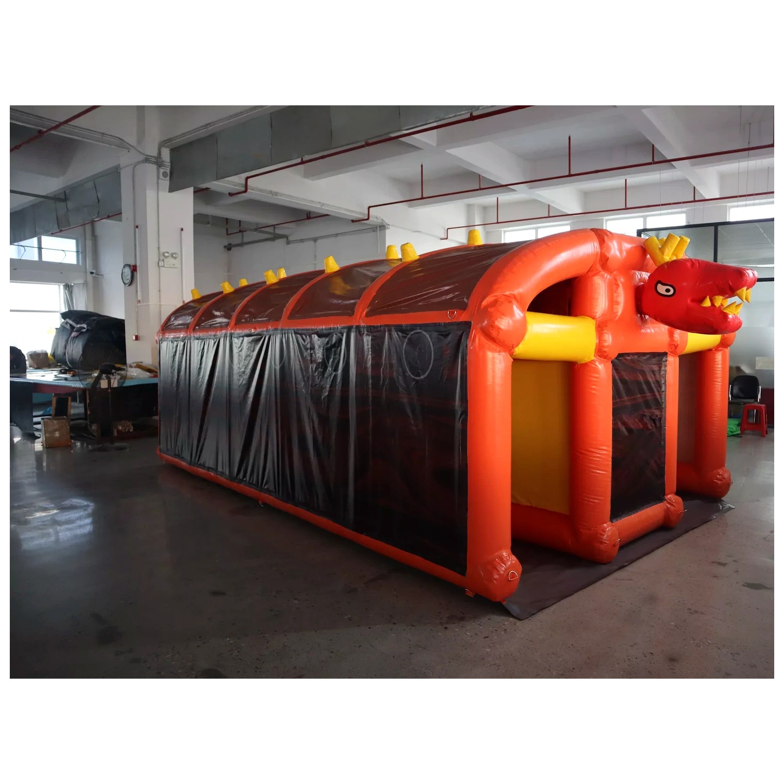 Large Orange Inflatable Maze 3 - Outdoor Adventure Rentals 评论和价格