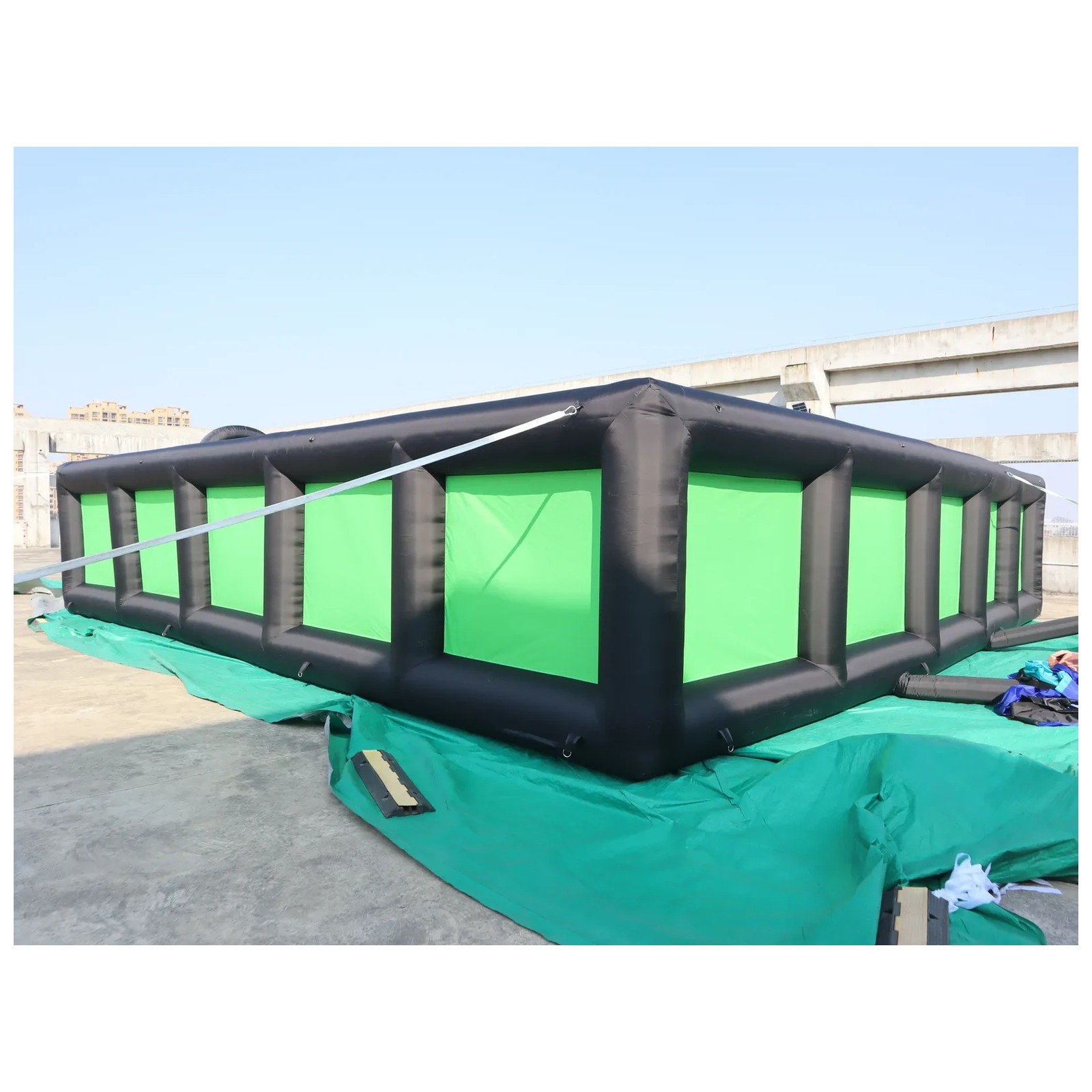 Outdoor Black Green Inflatable - Outdoor Adventure Rentals 评论和价格